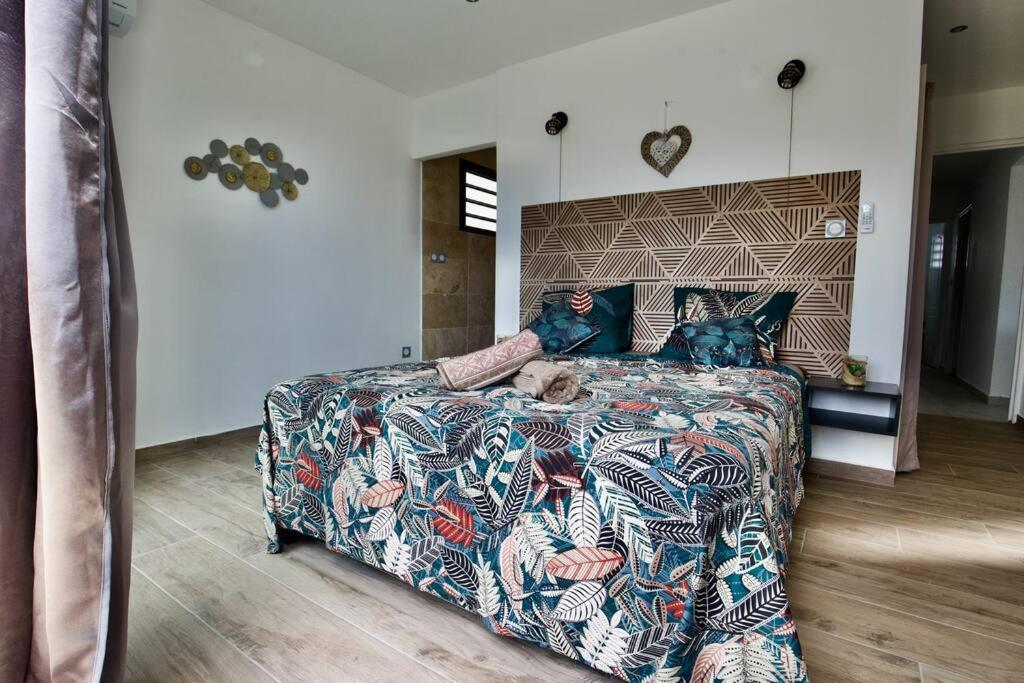 Villa Du Beau Vallon 2 Jacuzzi Privatif Et Piscine Chauffee Partagee Saint-Benoît 外观 照片
