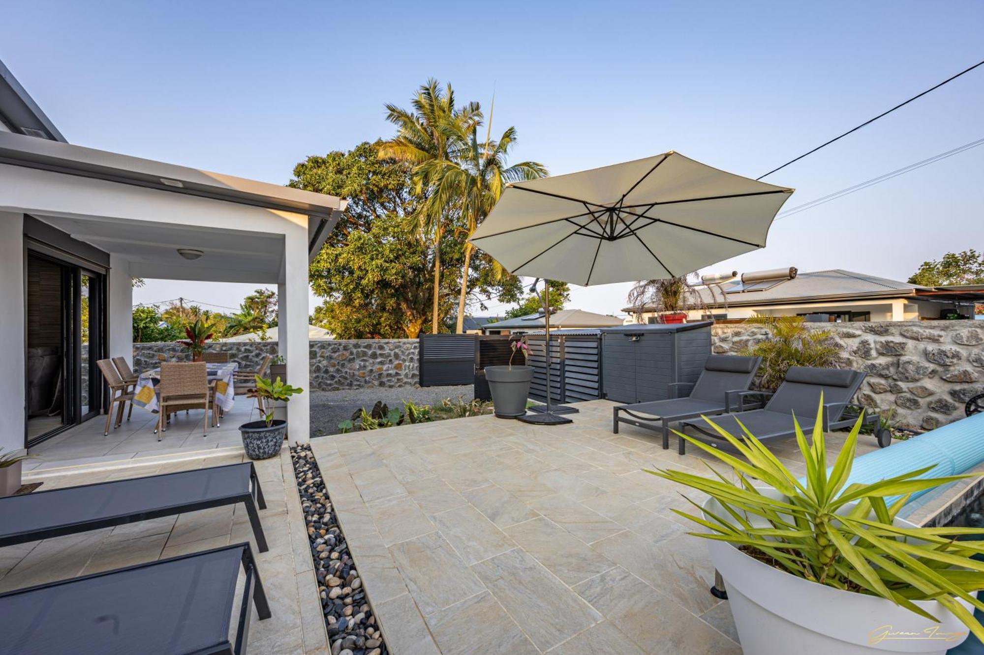 Villa Du Beau Vallon 2 Jacuzzi Privatif Et Piscine Chauffee Partagee Saint-Benoît 外观 照片